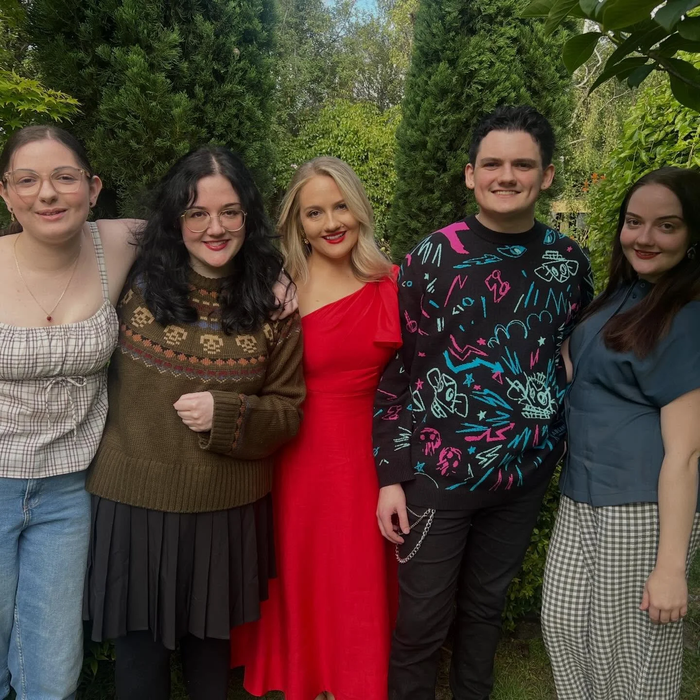 From our family to yours, Merry Christmas 🎁 
Love and best wishes to all from the Cammas! 🎄🎄