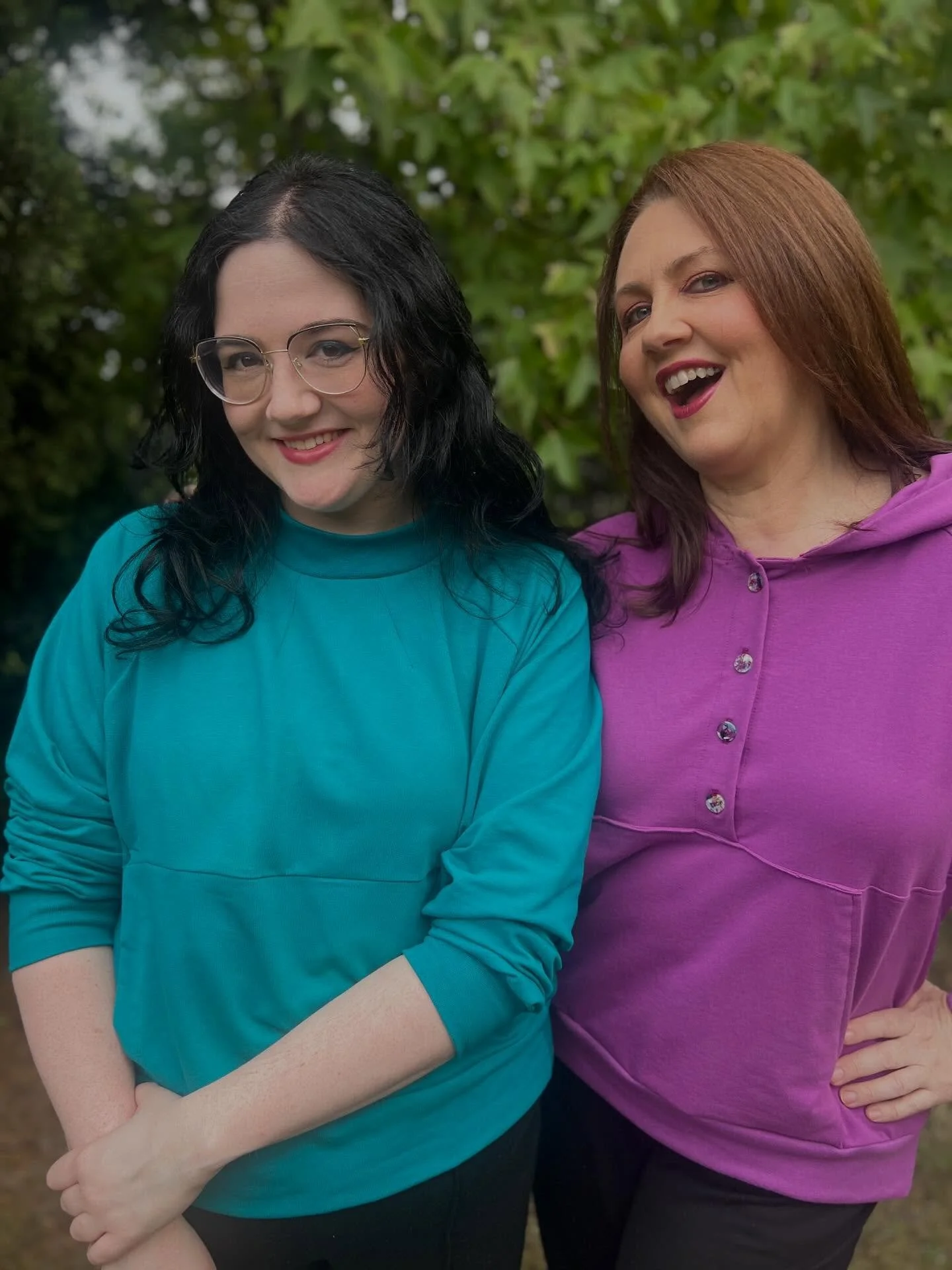 #memademay2026 Day number 3 is a slow down Sunday and a duo! 
Phoebe and I are showing off our latest, comfy makes from @maisonfauve 

These gorgeous sweatshirts are available as @dahliasewciety Make it mine kits. 
You'll get everything you need to m