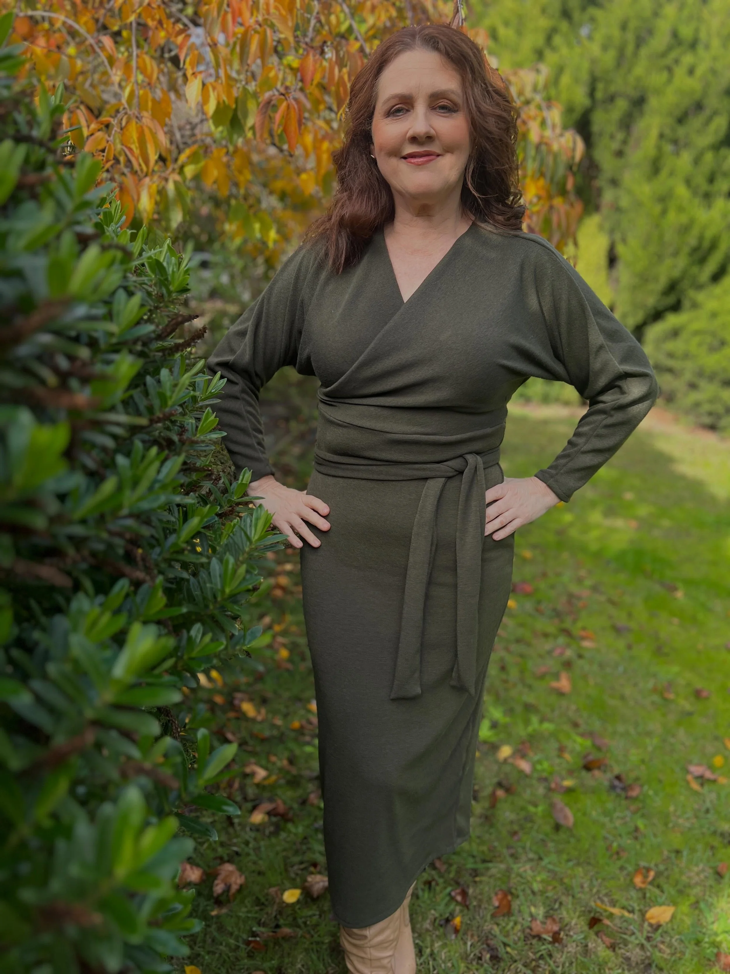 My latest make is the stunning knit dress pattern from @namedclothing called the #kajobatwingdress 

I made mine in the new Luxe faux cashmere knit from our new @dahliasewciety range. 

It's a lovely, cosy sweater knit just perfect for this first wee