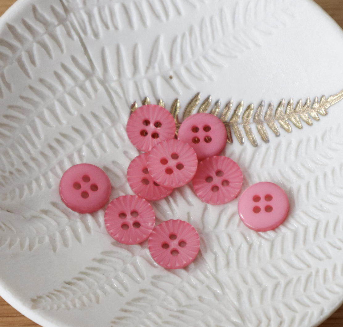 Lise Tailor - Daisy Sugar Pop 12mm Buttons