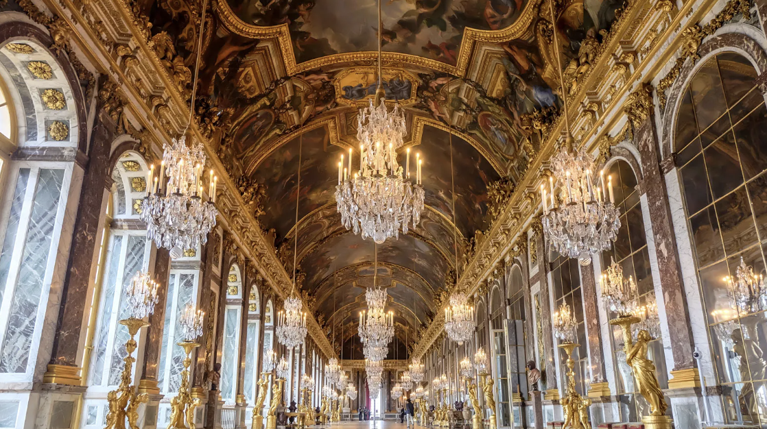 Palace of Versailles - Couture Bespoke Box