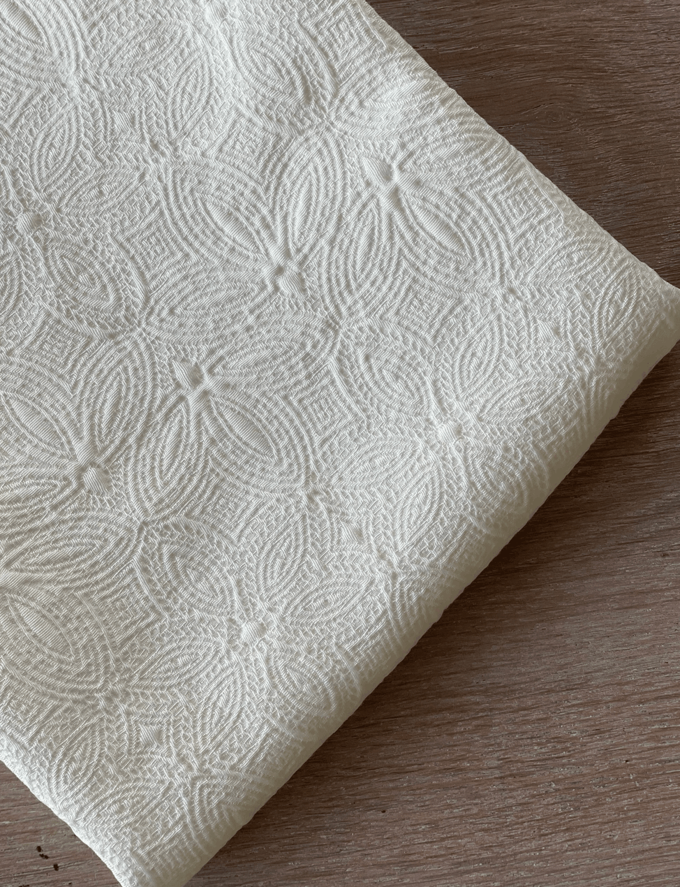 Atelier 27 - Poem Intricate Jacquard