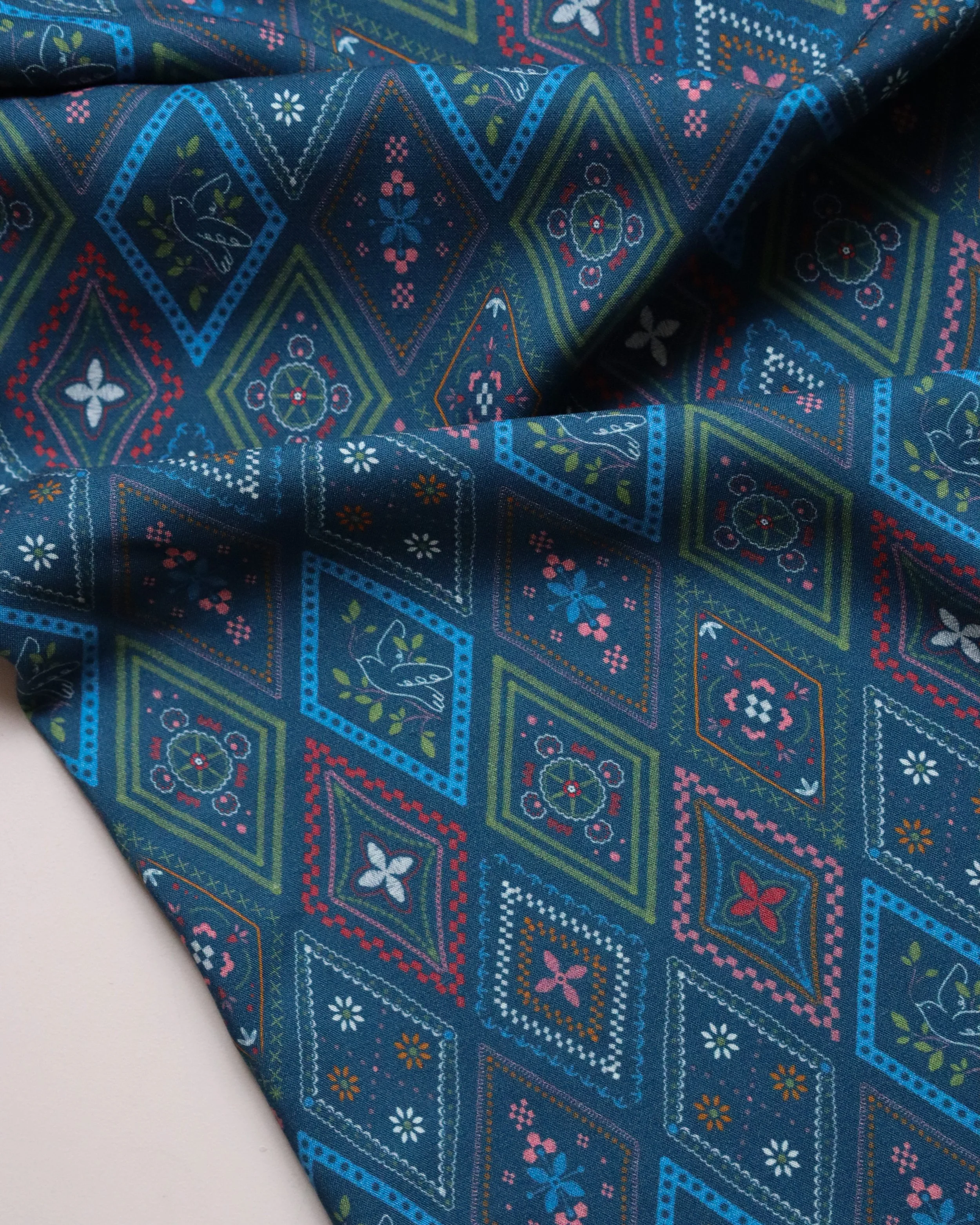 Lise Tailor - Cottage Viscose