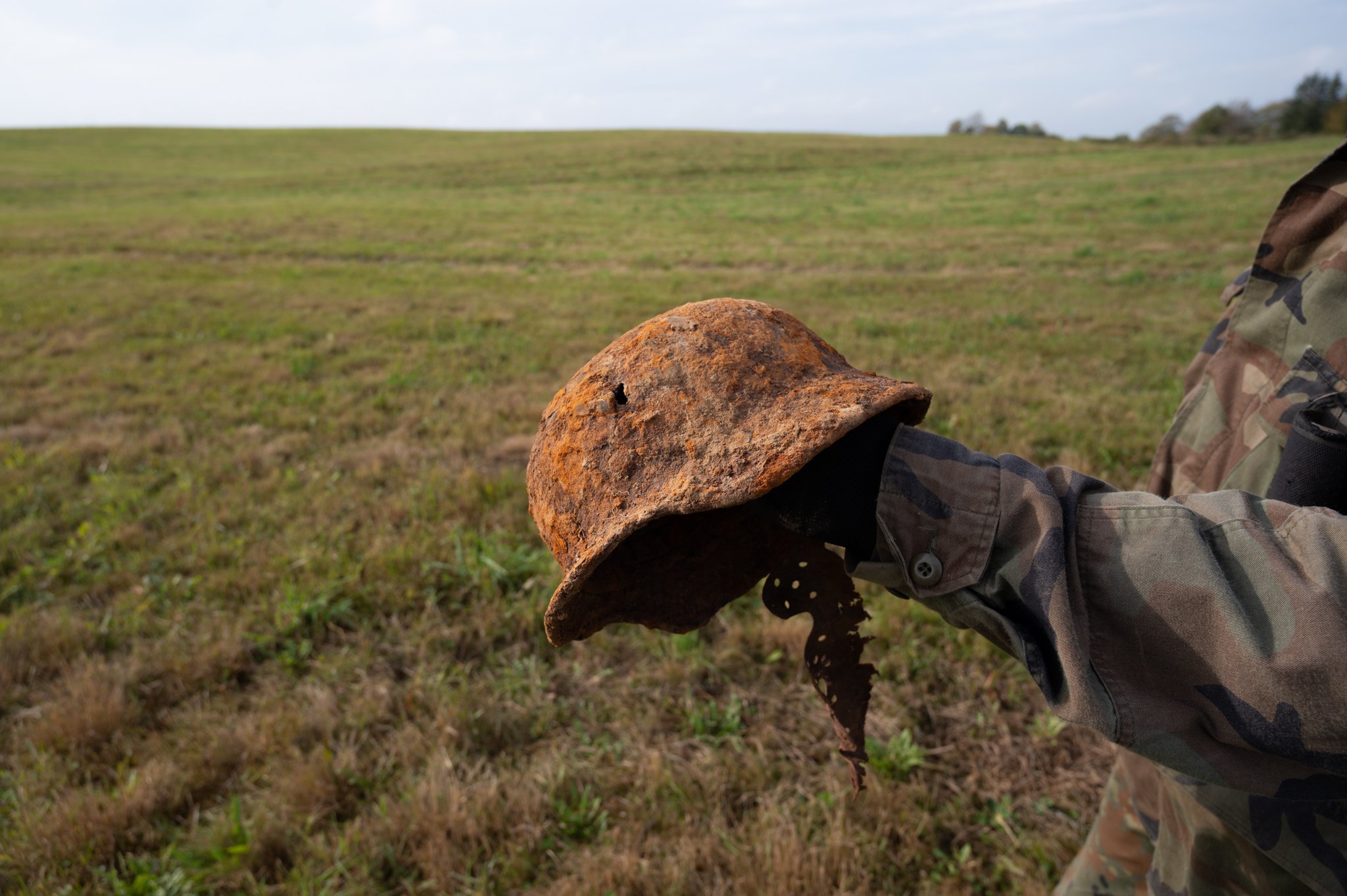 Benjamin-Mack-Jackson-Legenda-Military-Archaeology-WWII-German-Helmet-Latvia.jpg