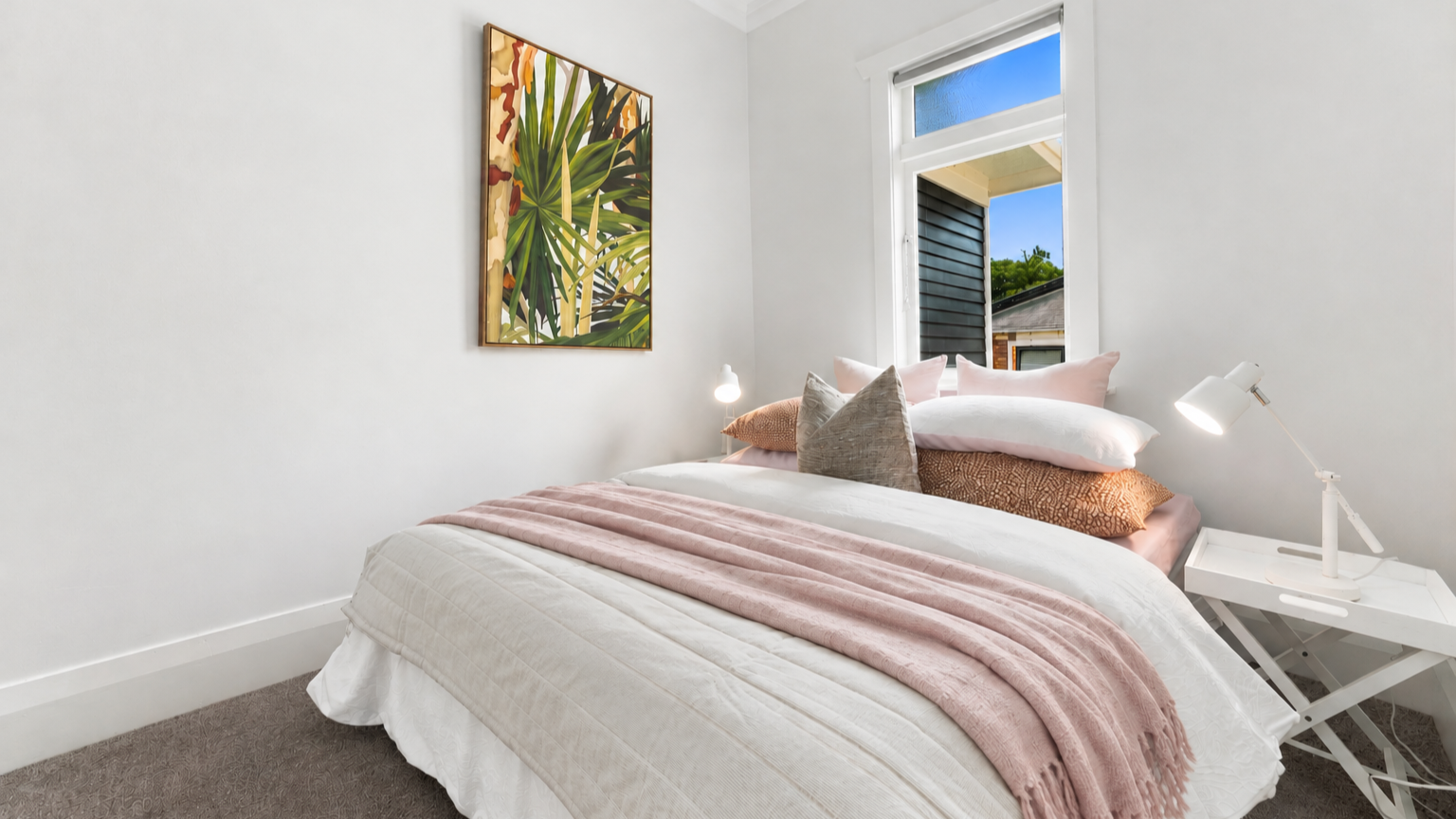 pink+bedroom.png