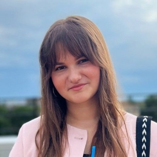 Tamila Vovchenko
Shelestove, Northeast Ukraine
Read Bio