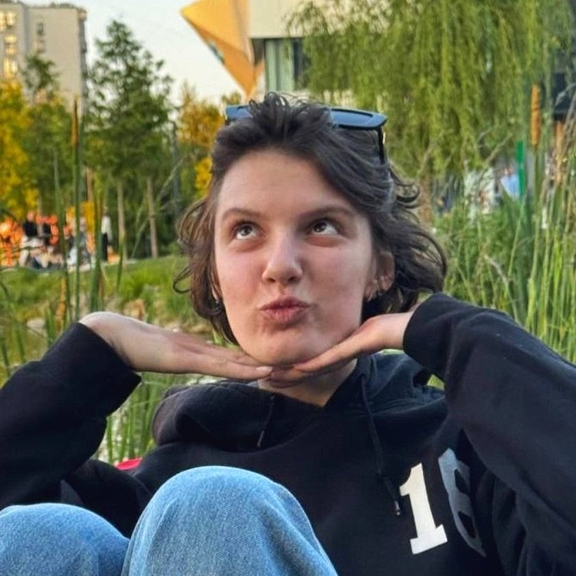 Yuliia Slobodenliuk
Svitlovodsk, Central Ukraine
Read Bio