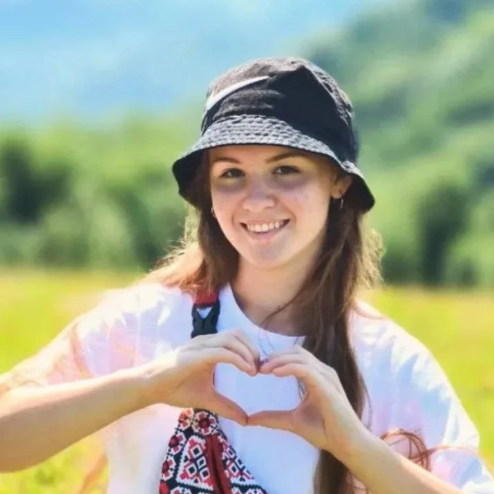 Uliana Chumak
Velykozymenove, South Ukraine
Read Bio