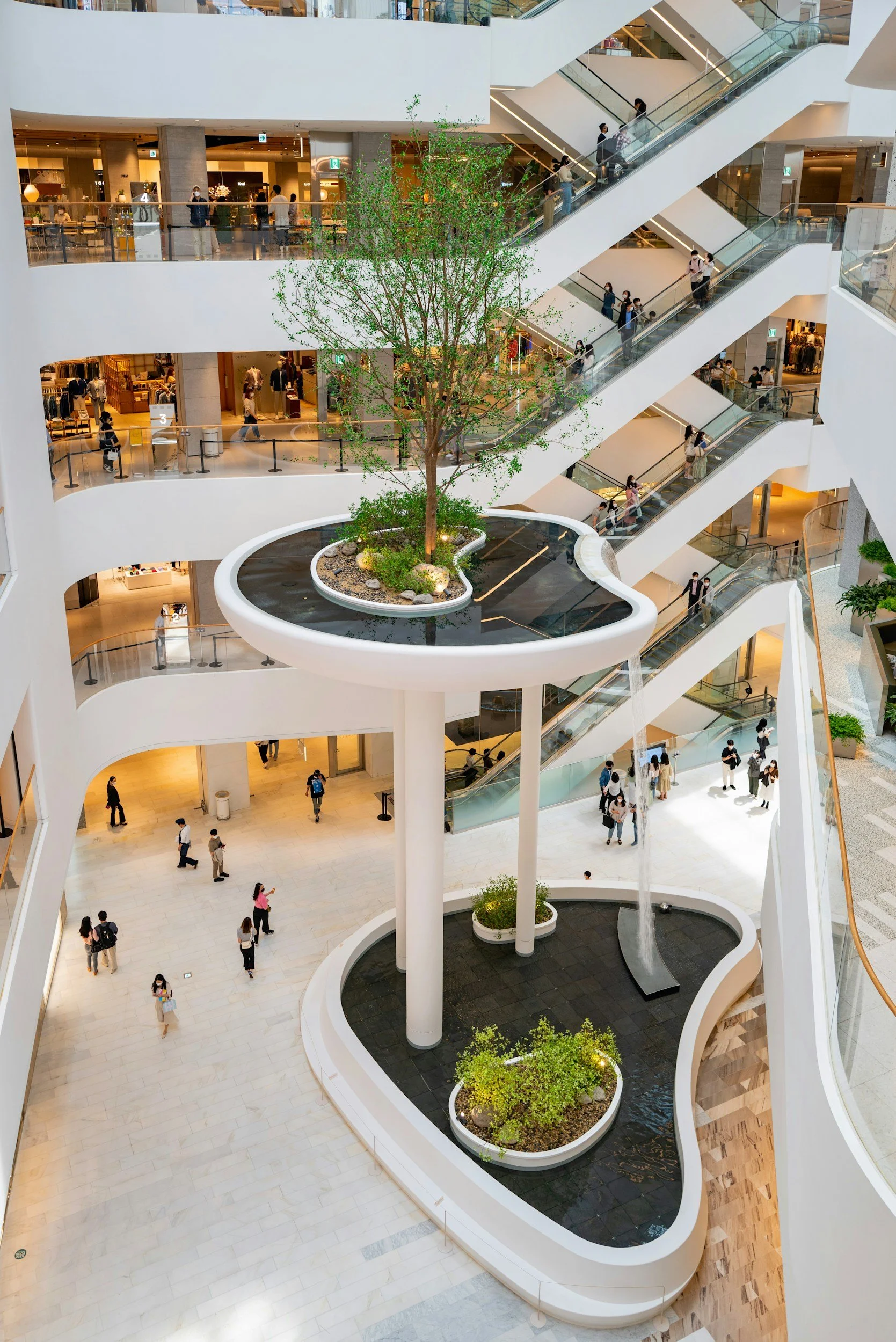Shopping centre entrance — odour control and scenting solutions for retail properties in Melbourne and Sydney
