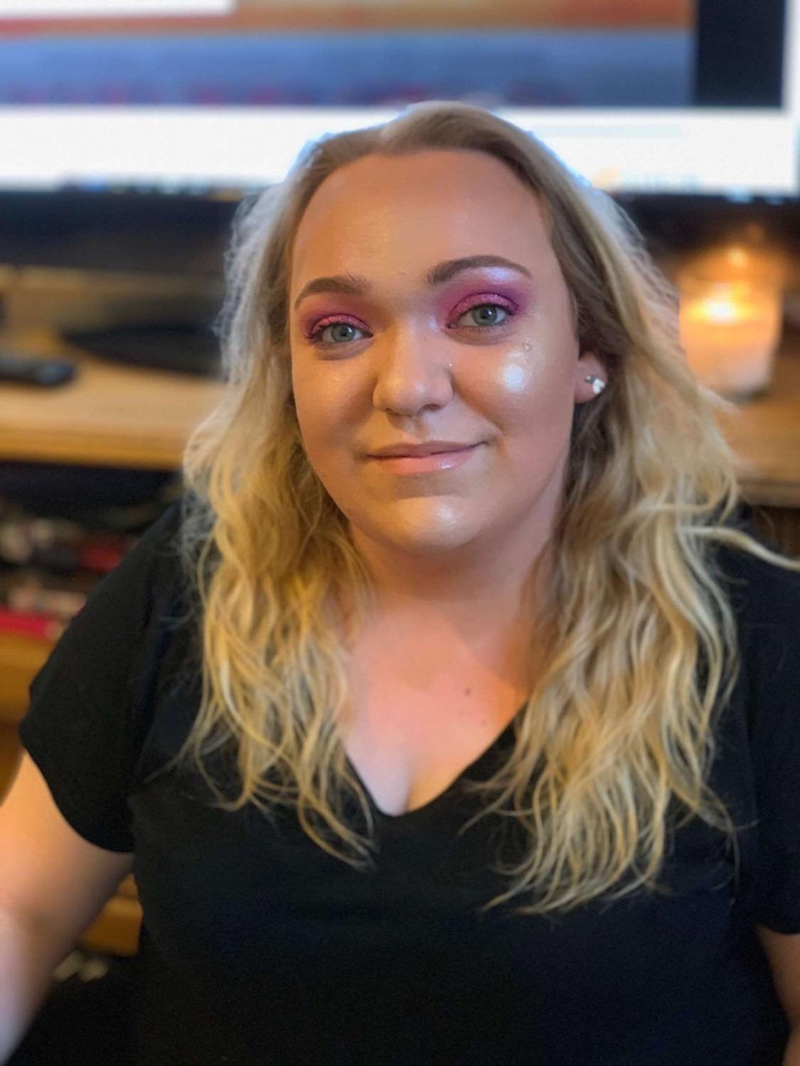 A photo of Lauren McLaren.