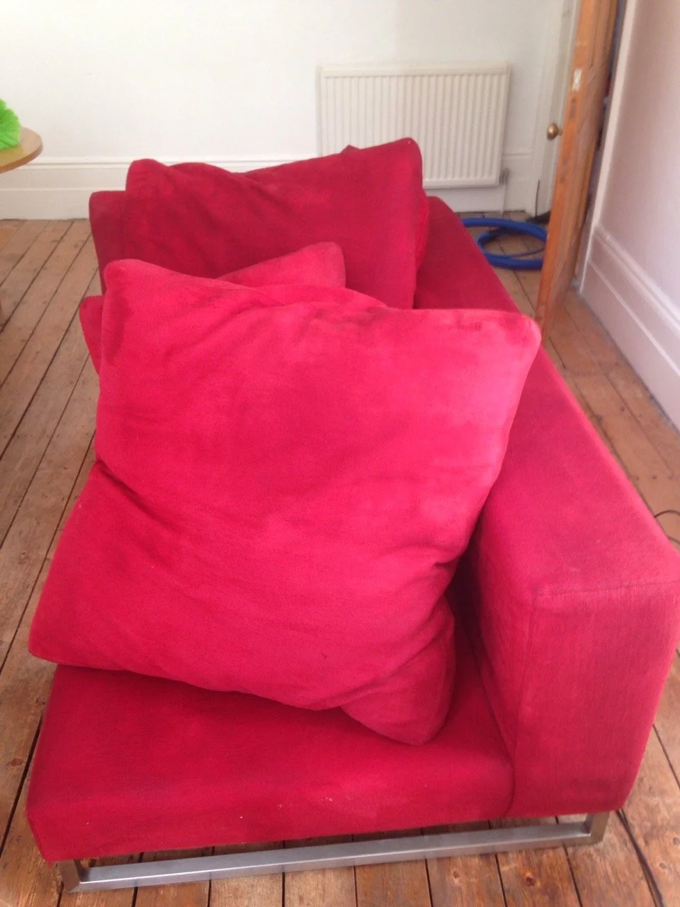 How to Choose the Professional Sofa Cleaning Service Provider