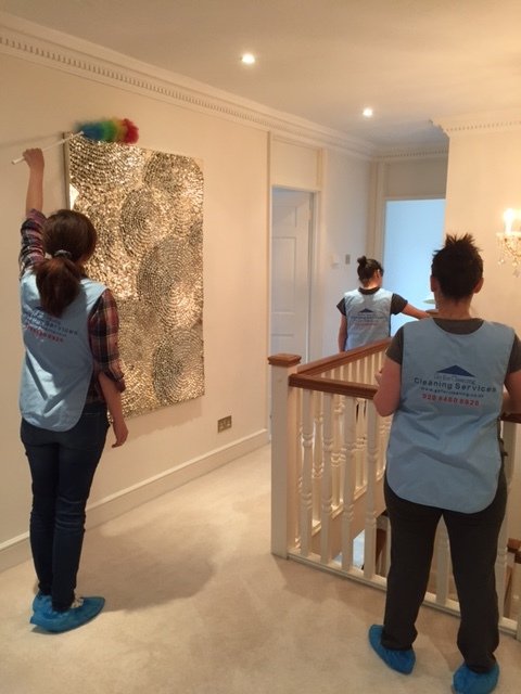 team+of+cleaners+for+moving+out+in++Chiswick,+W4.jpg