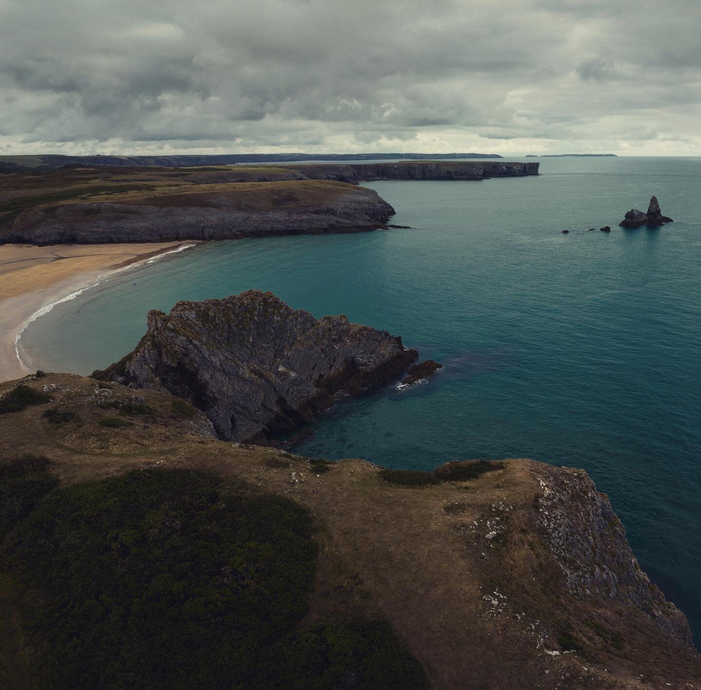 What a fabulous week in Pembrokeshire we&rsquo;ve had.  As it was a family holiday I didn&rsquo;t do much photography but plan to return sooner than later to spend more time with the cameras.  Here is a shot from Broad Haven South which I think was m