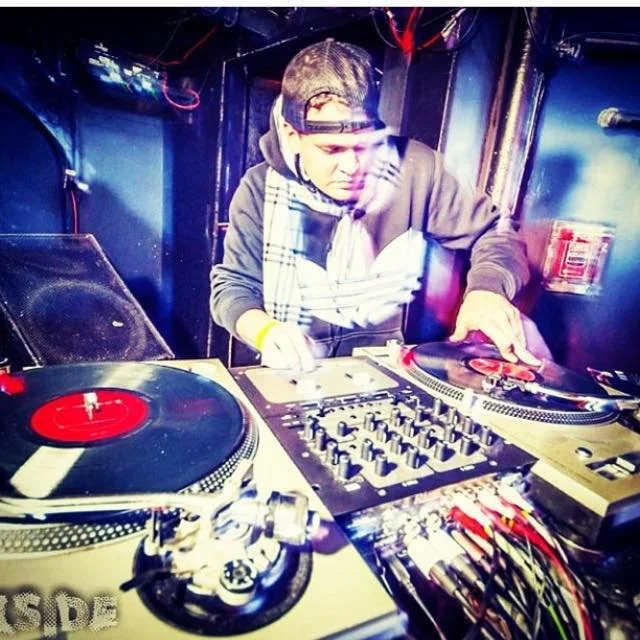 REGGAE SUNDAY with Dj Slipwax