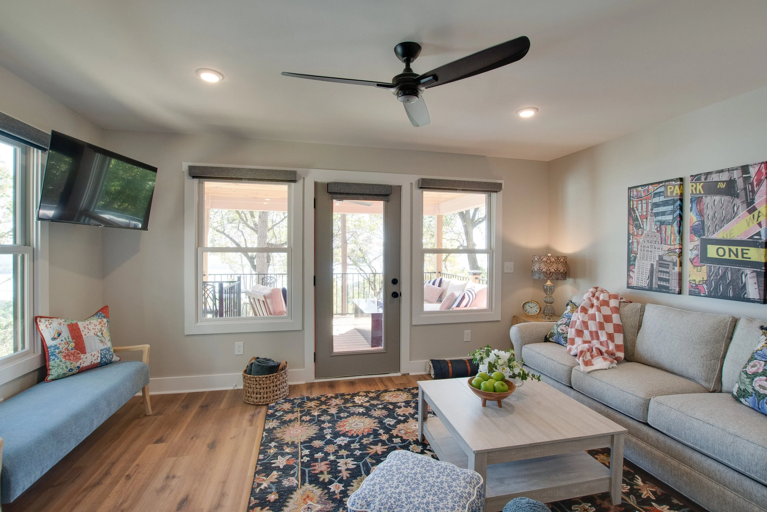 Central Perk living room.jpg