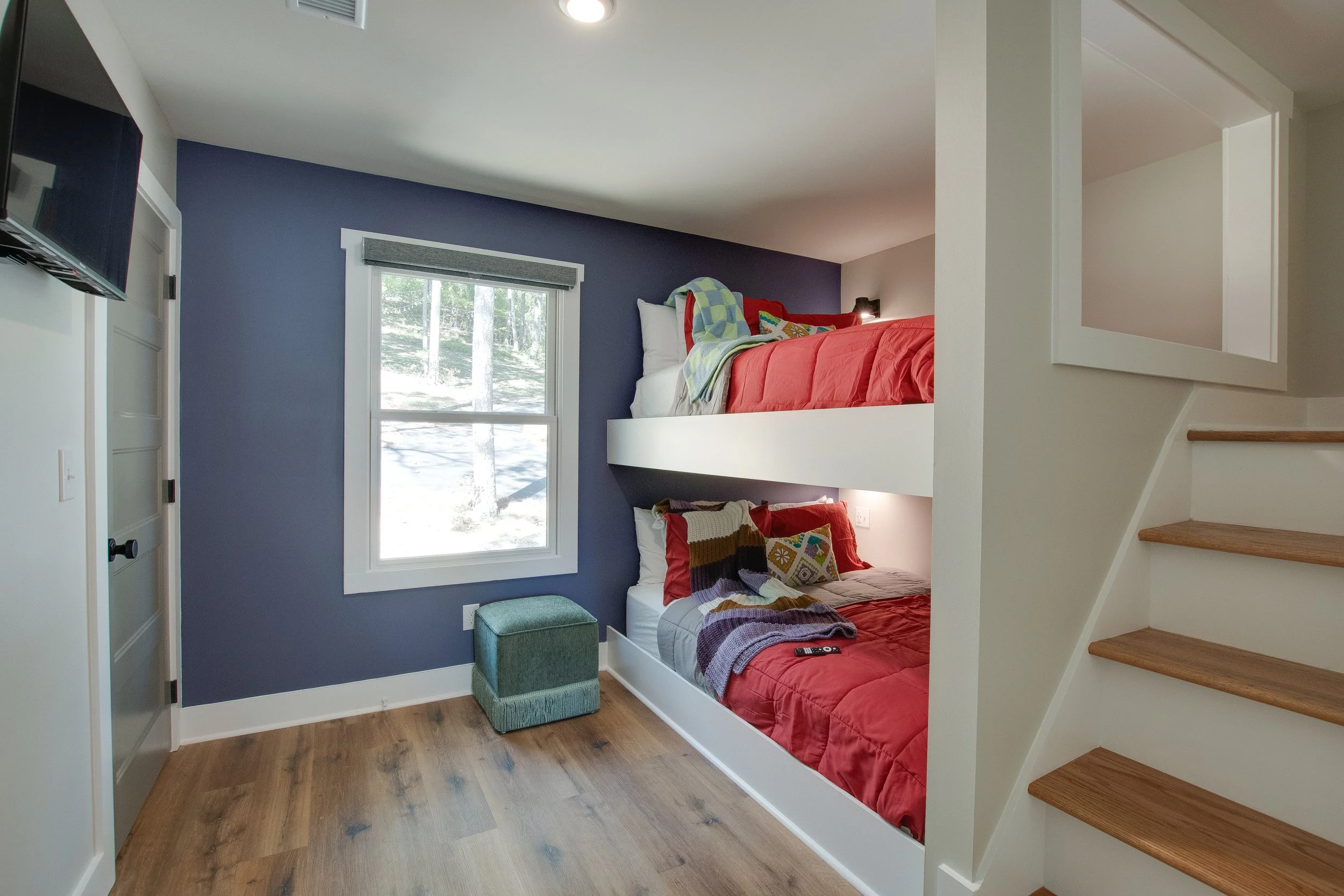 Central Perk bunkbeds.jpg