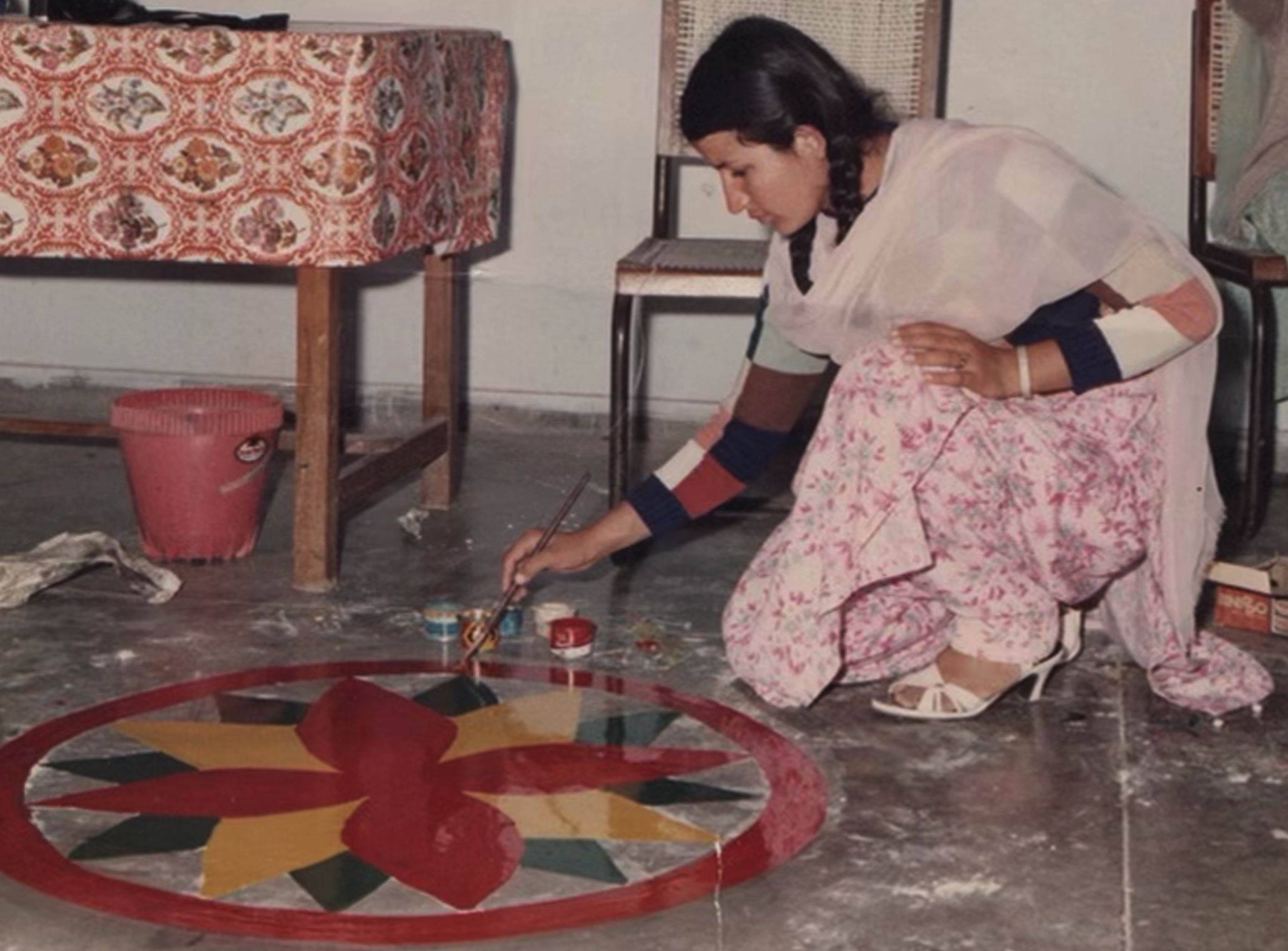 Rangoli – Himmat Woman.png
