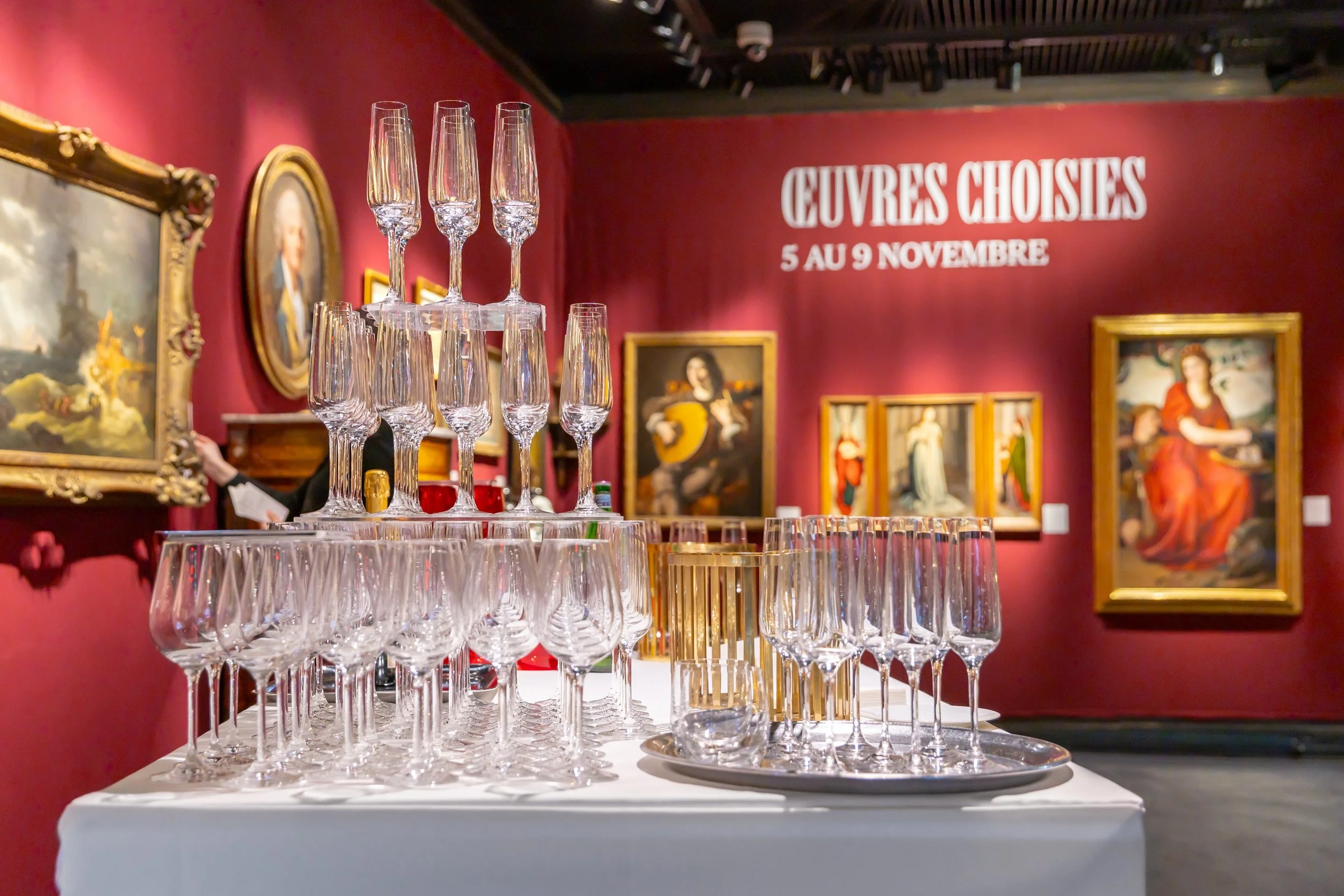 Vente aux enchères fictive à l'Hôtel Drouot pour 100 avocates