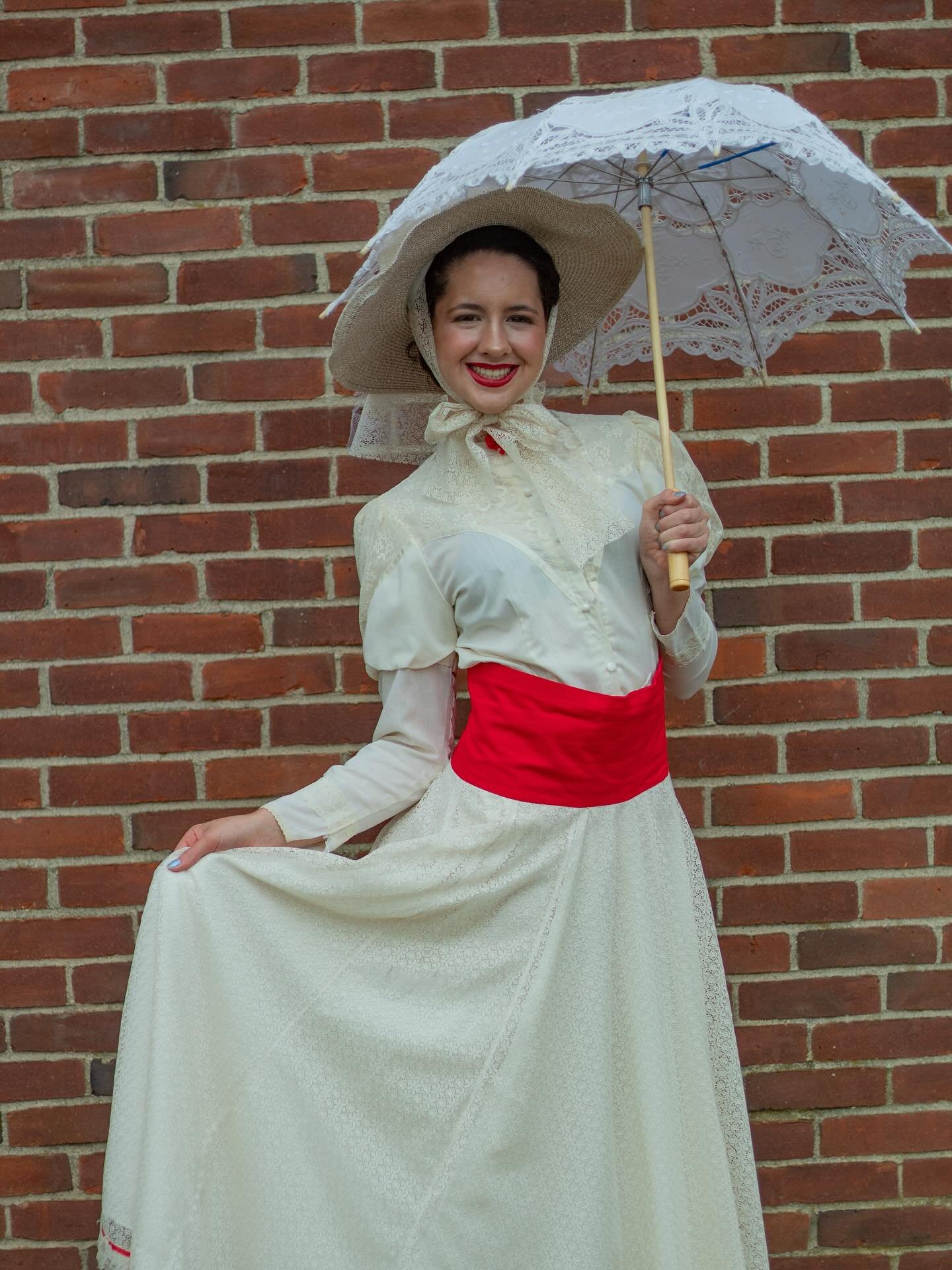 We had a “supercalifragilisticexpialidocious” opening night!! You have one more chance to see Mary Poppins, Jr. - tonight at 7pm at Warwick Vets! Don’t miss out on this fabulous show! βοΈπ₯π