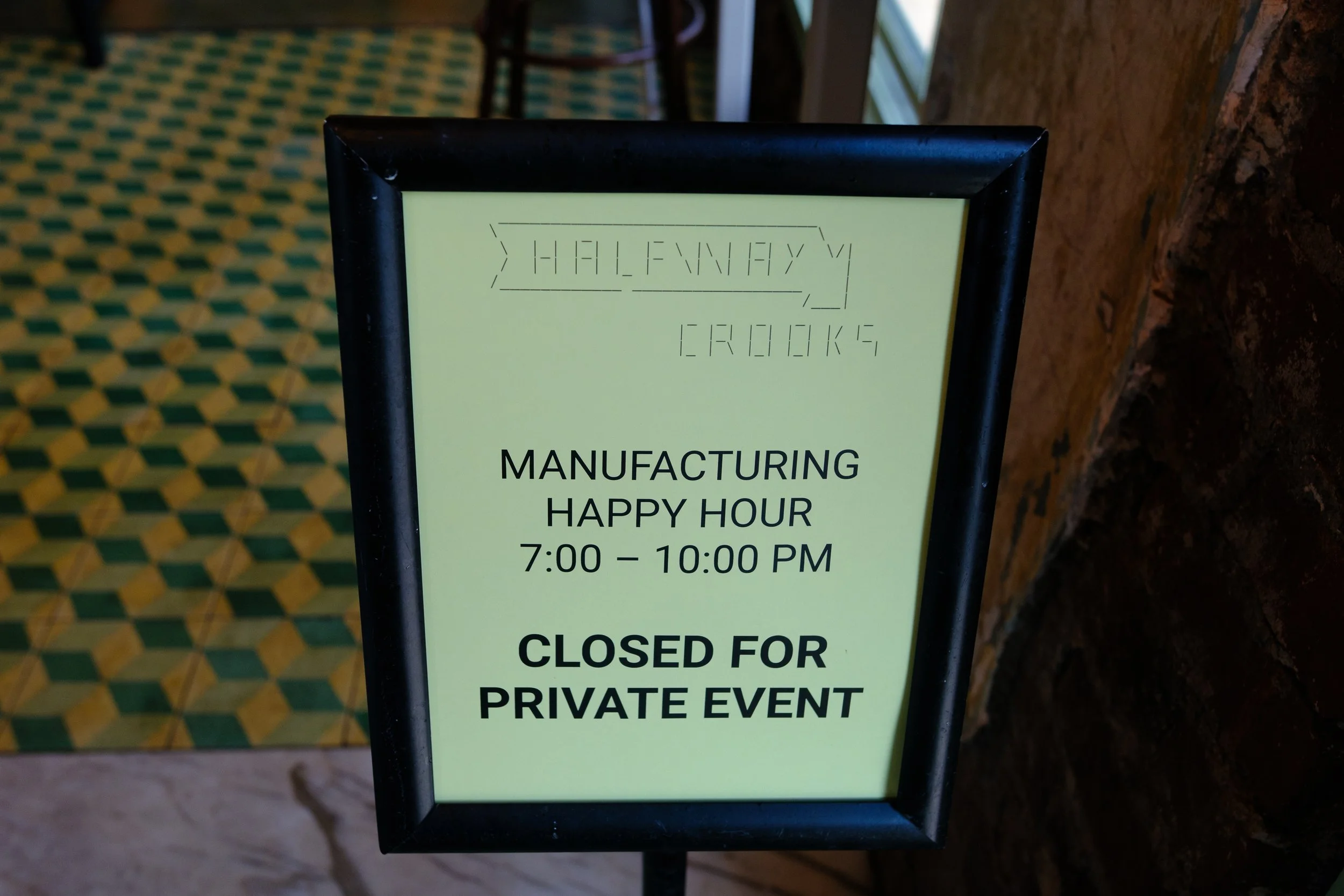 ManufacturingHappyHour0414260006.jpg