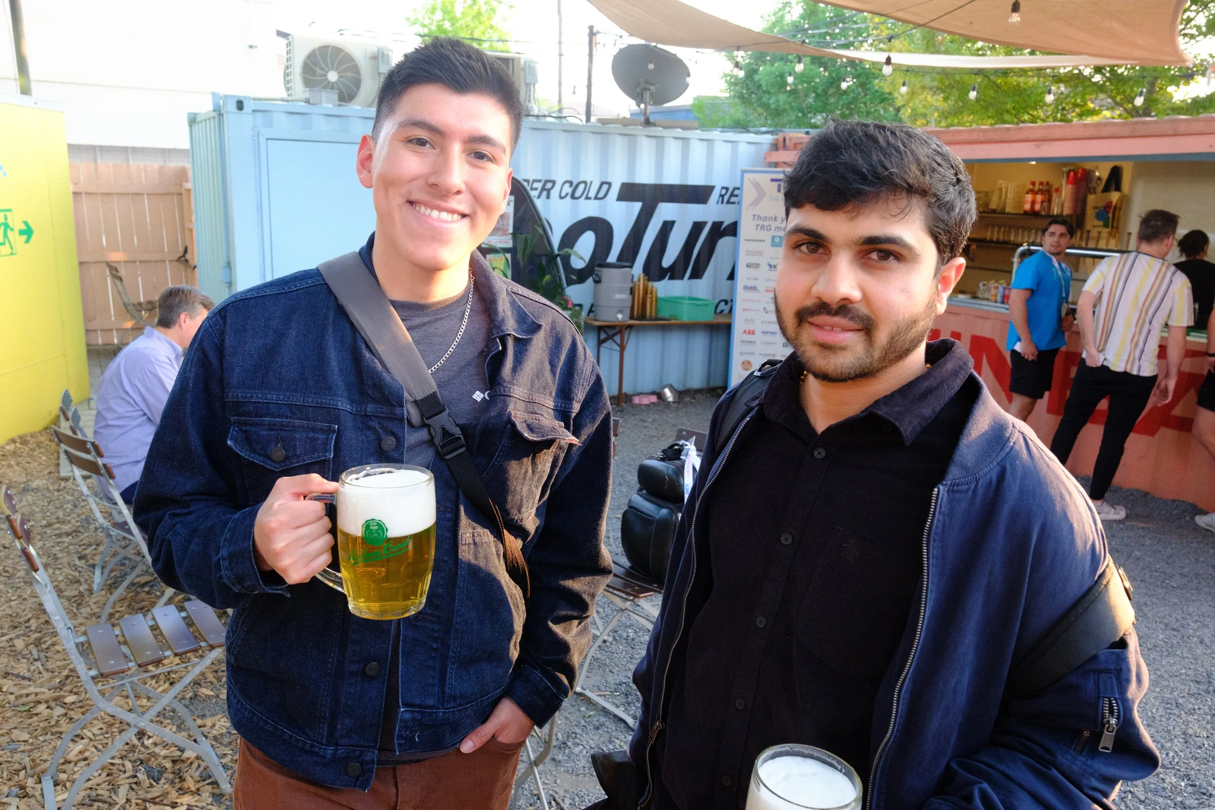 ManufacturingHappyHour0414260051.jpg
