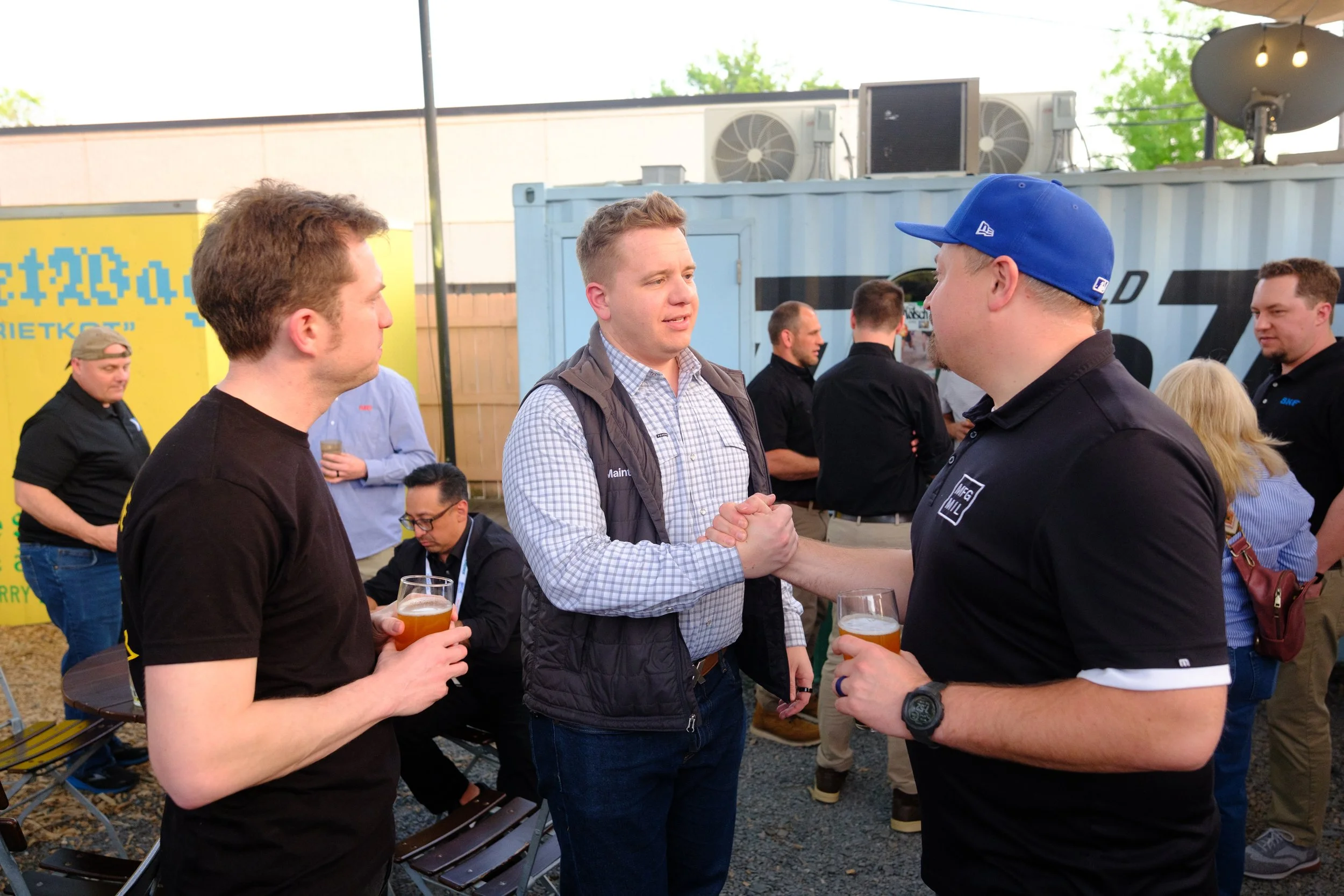 ManufacturingHappyHour0414260096.jpg