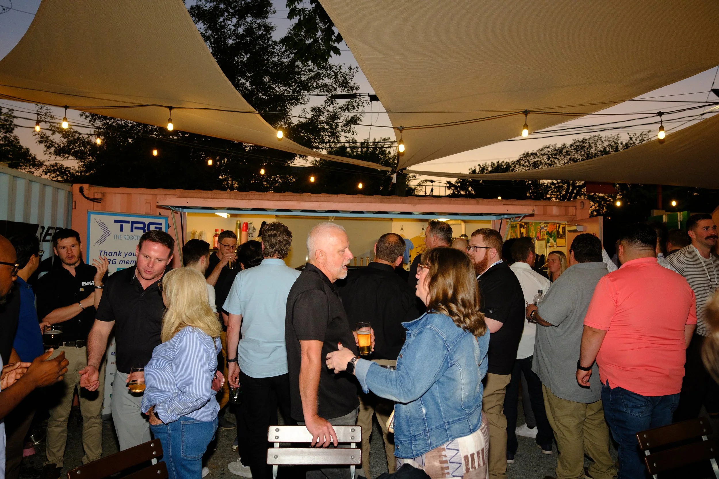 ManufacturingHappyHour0414260137.jpg