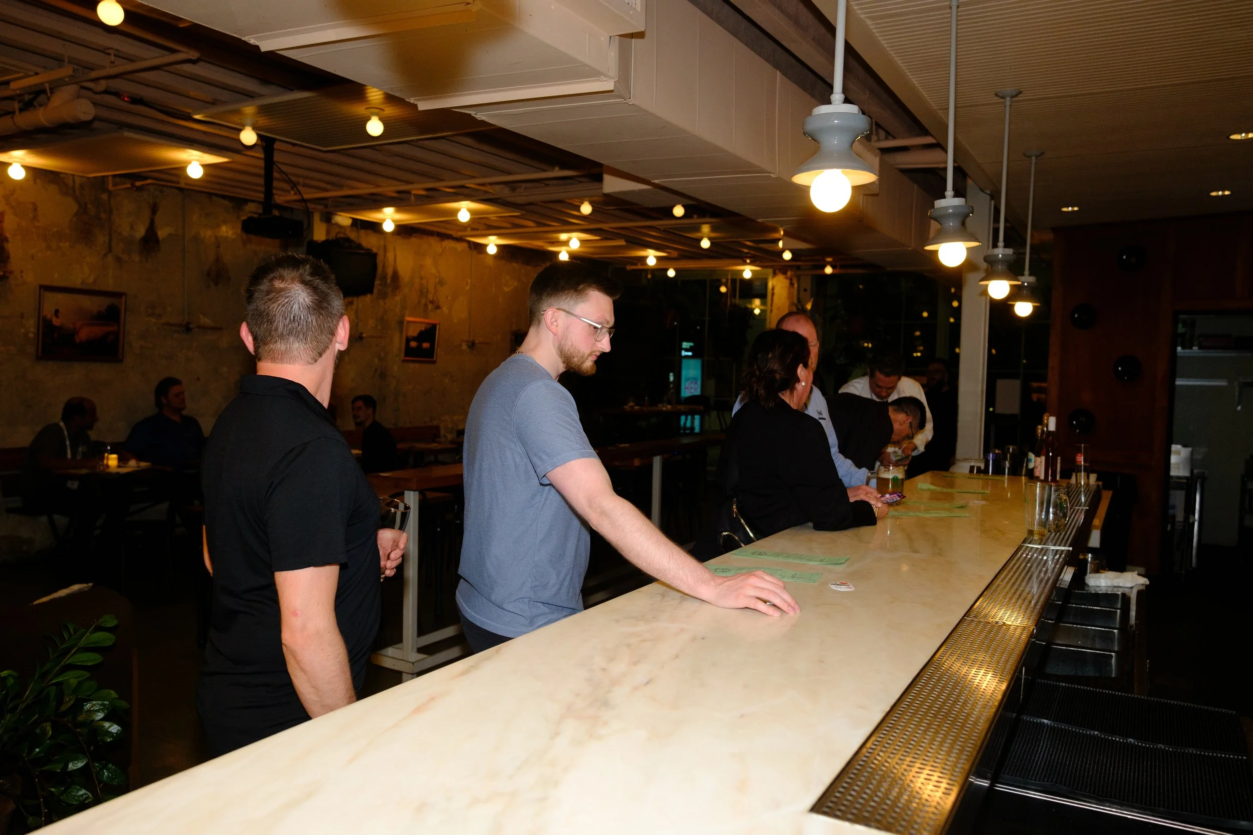 ManufacturingHappyHour0414260142.jpg