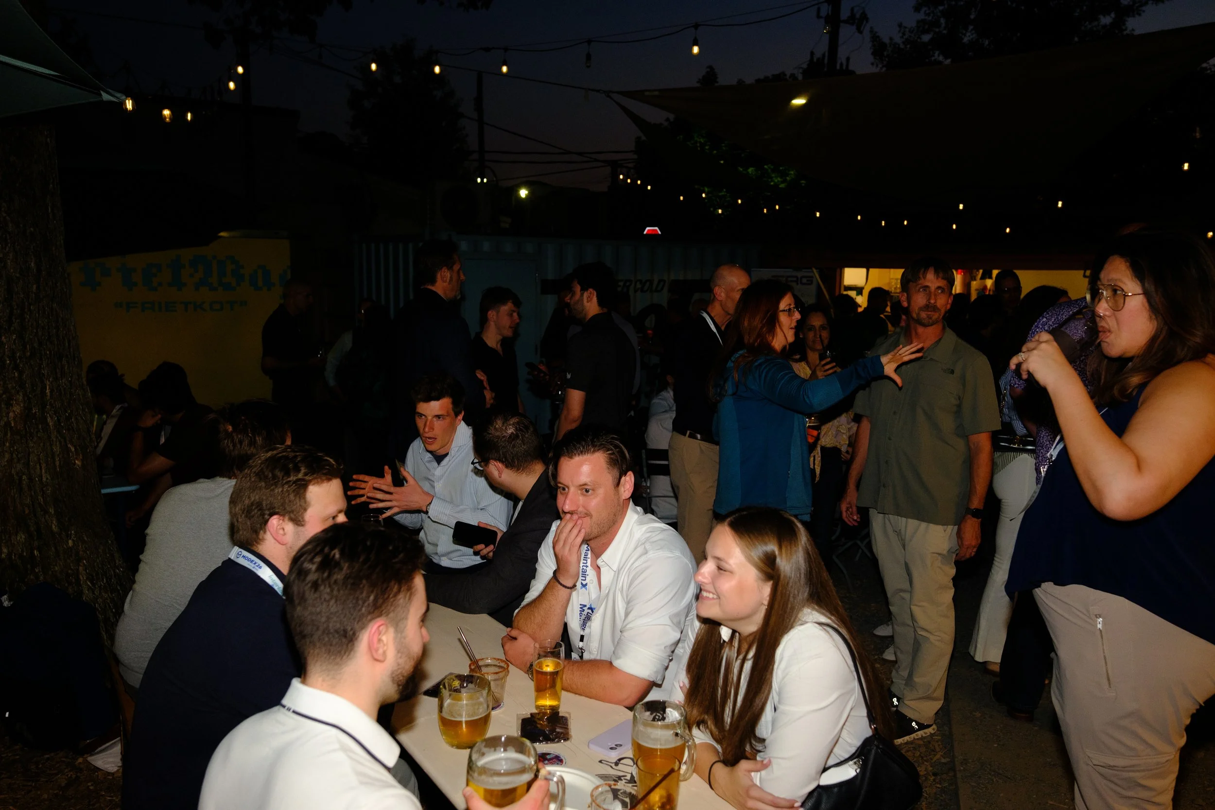 ManufacturingHappyHour0414260146.jpg