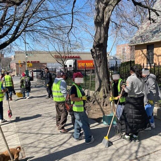 The Fundados &ldquo;Clean Streets Elmhurst&rdquo; program cleaning up and beautifying the area around St. James church to help prepare for a community Easter egg hunt this Sunday! 

#fundados #ourcityourmission
