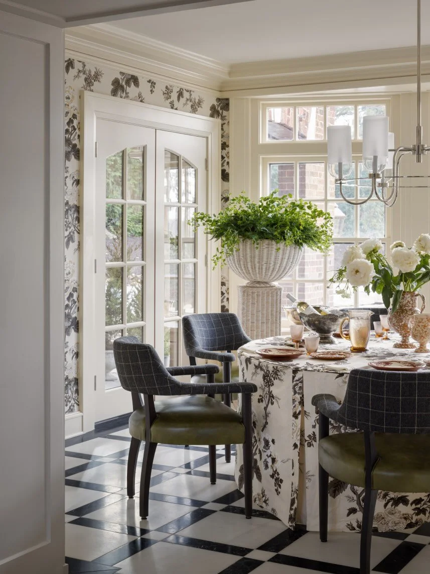 Merrymaking 🥂 

Design: @kobelandco
Photography: @natesheetsphoto