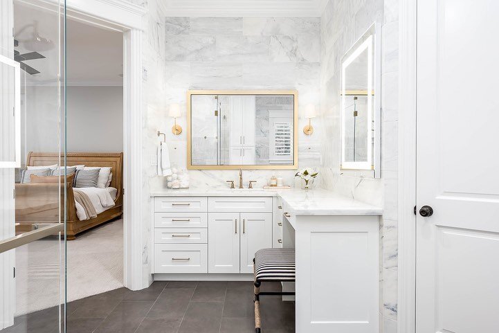 Before and after of her side of the primary bathroom at the #RiverbendRemodel. 

We centered up the sink, eliminated the corner upper tower cabinet, raised the counters surface to one level and added more efficient lighting to the space.

Design and 