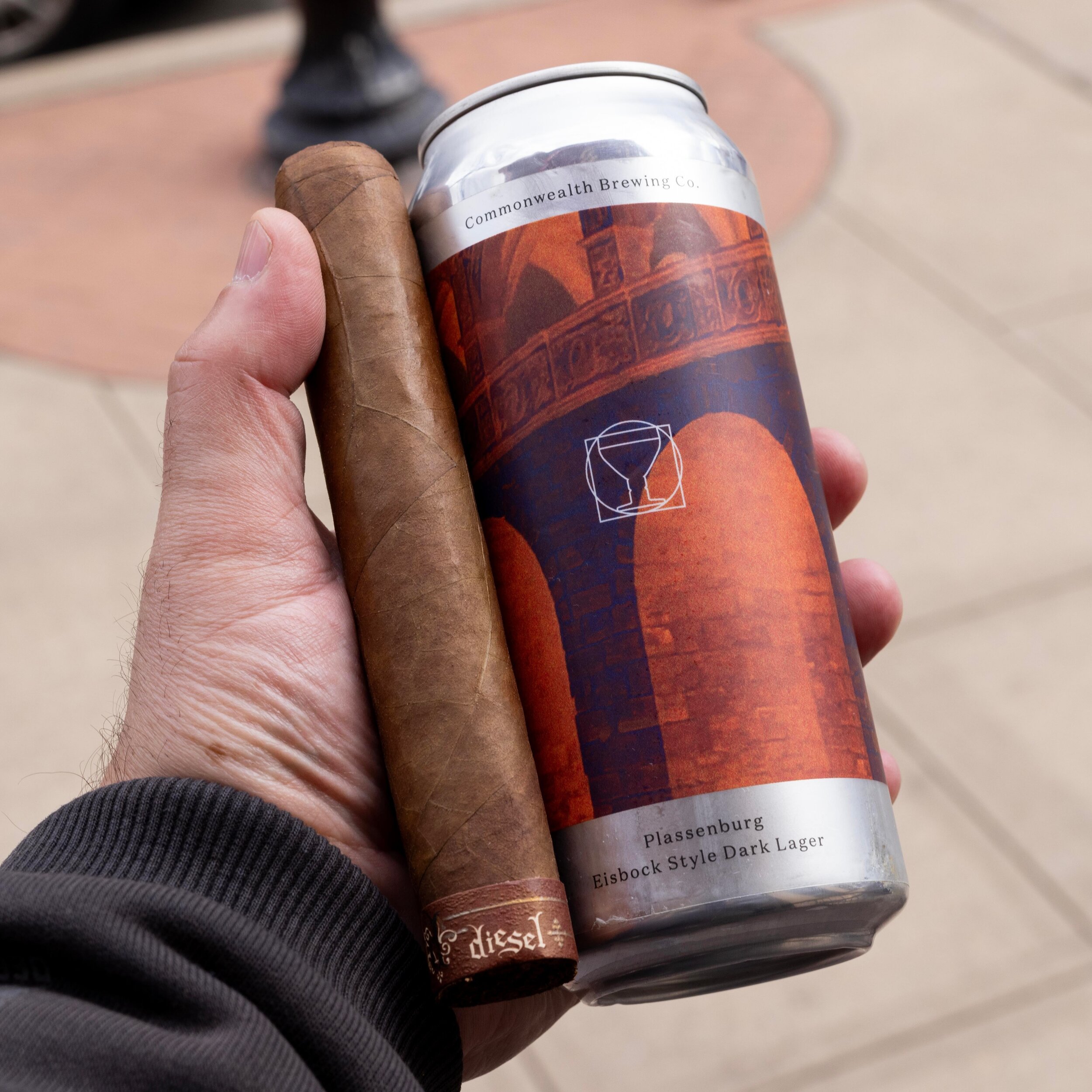 Plassenburg: The Beer That Mistook Itself for a Medieval Epic. 

Cigar: Diesel Unlimited d.6