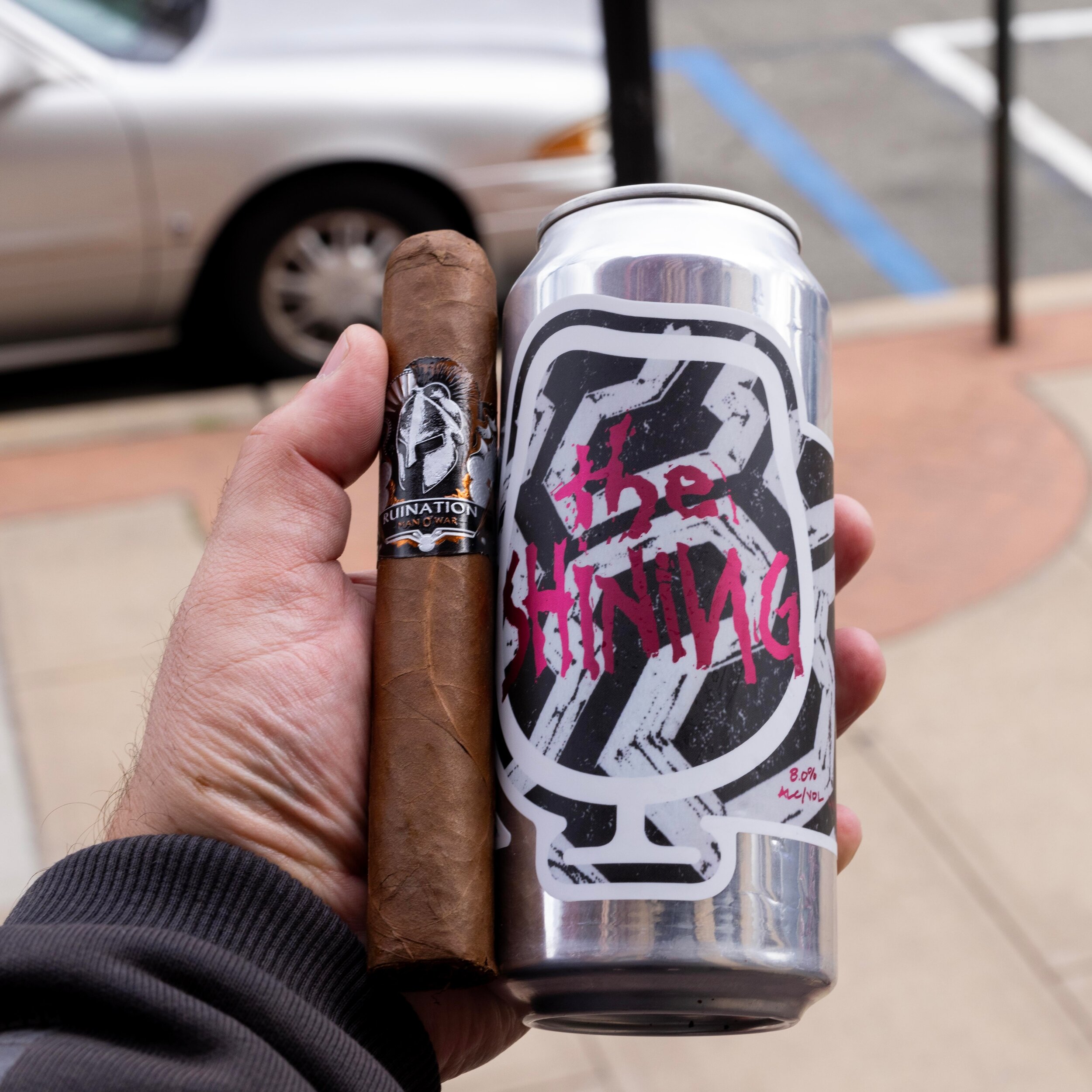 The Shining: Foam Brewers&rsquo; Tribute to Both Horror Movies and Hop Overdoses

Cigar: Man O&rsquo; War Ruination Robusto No. 2