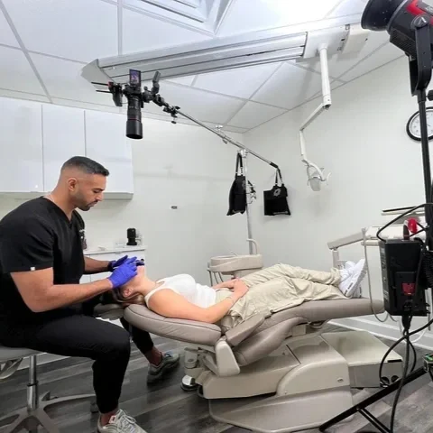 Mobile Headshot Studios: How We Bring the Shoot to Your Office