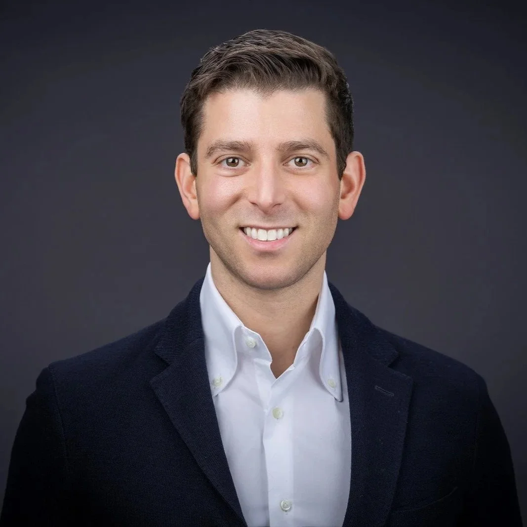 What to Wear for a Professional Headshot in DC or Northern VA