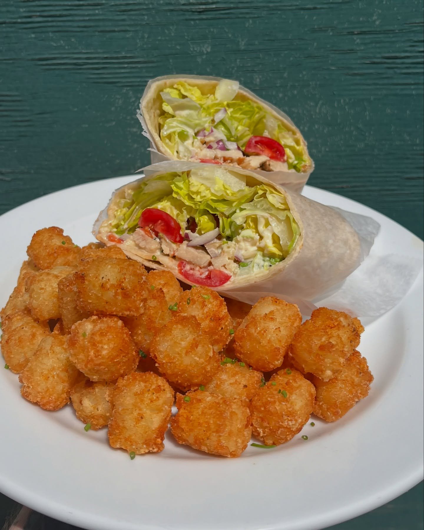 New lunch specials this week:
๐ฏ Grilled Chicken Wrap
Grilled chicken breast, romaine, raw onions, cherry tomatoes, parmesan, caesar dressing
๐ 101 Burger
Angus beef, caramelized onions, American or cheddar cheese, lettuce, tomato, brioche bun (w