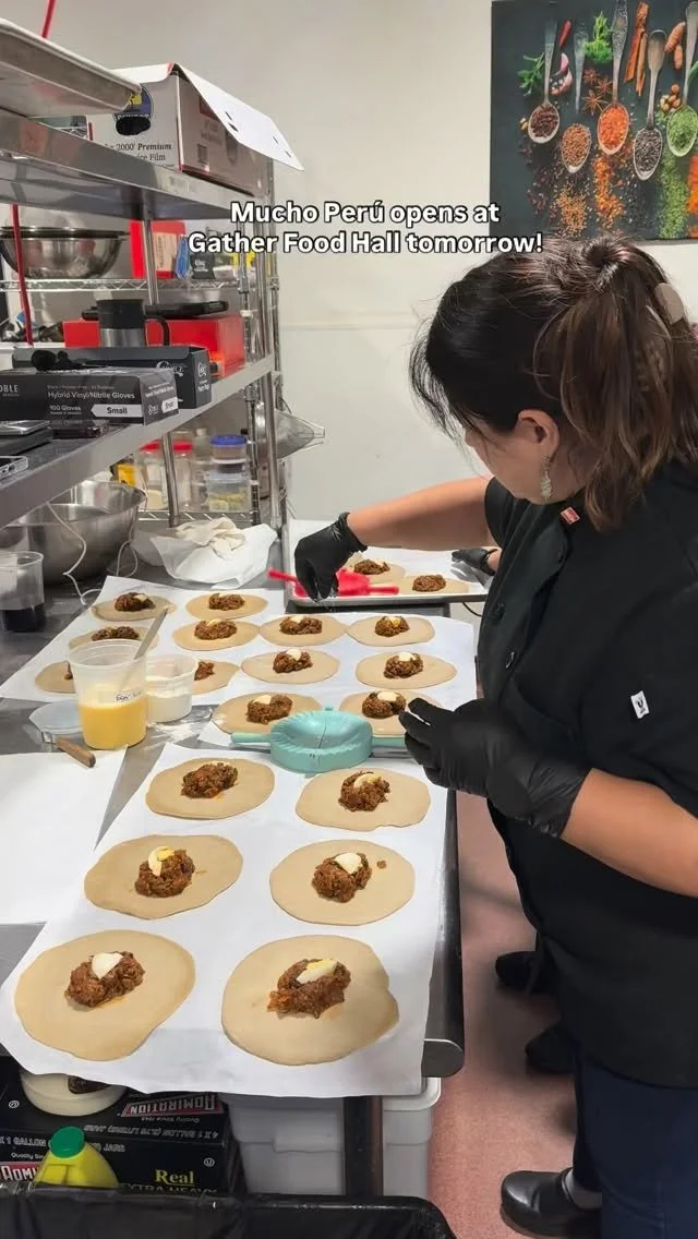 We’re featuring @mucho_peru again because… they’re opening TOMORROW at @gatherfoodhallphilly at @schuylkillyards! 🥳 📣 
Make your plans to go visit them! 
They’ll still be cooking at Culinary Collective, so we’ll be