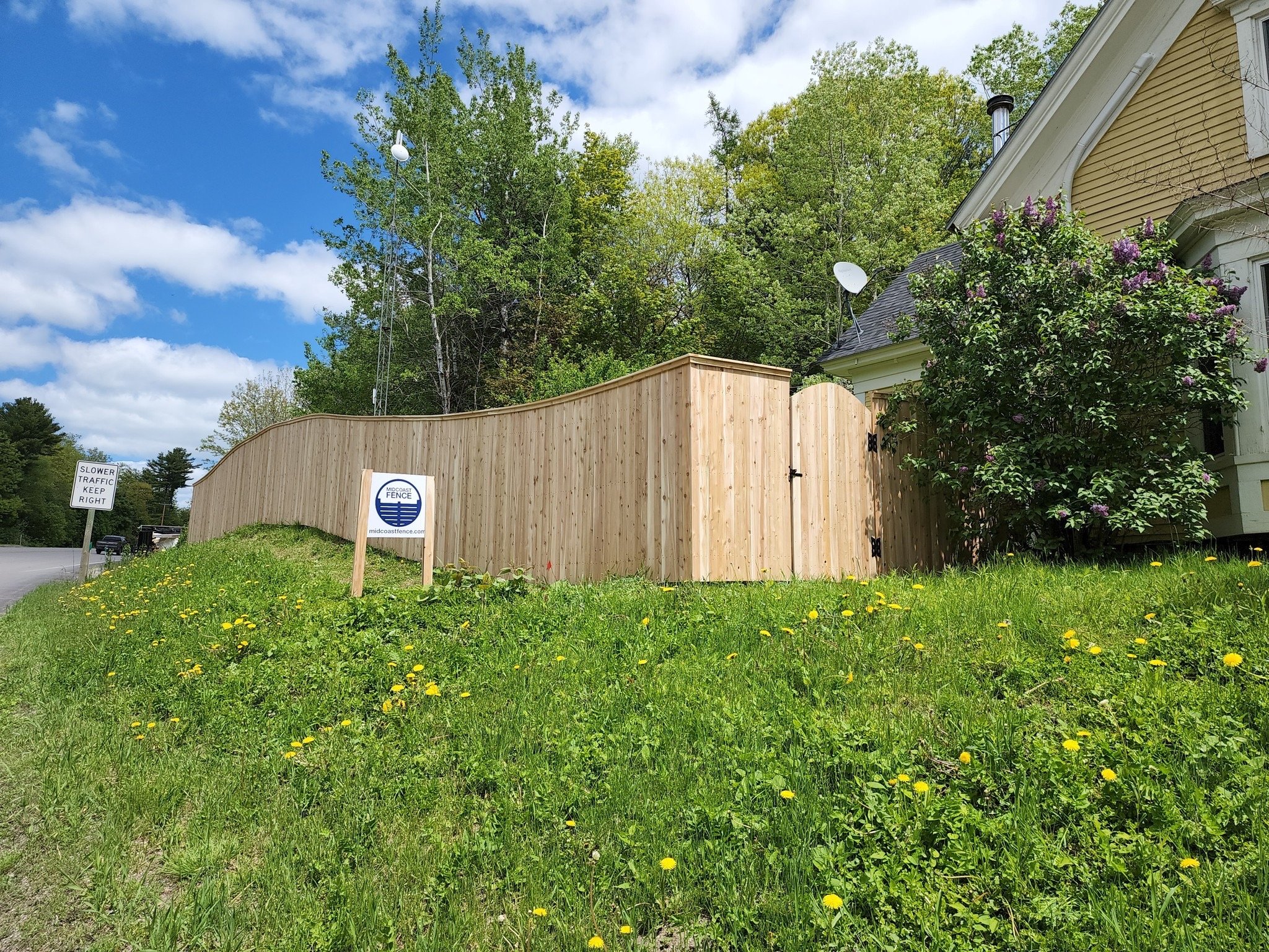 custom flat top cedar privacy (C32)