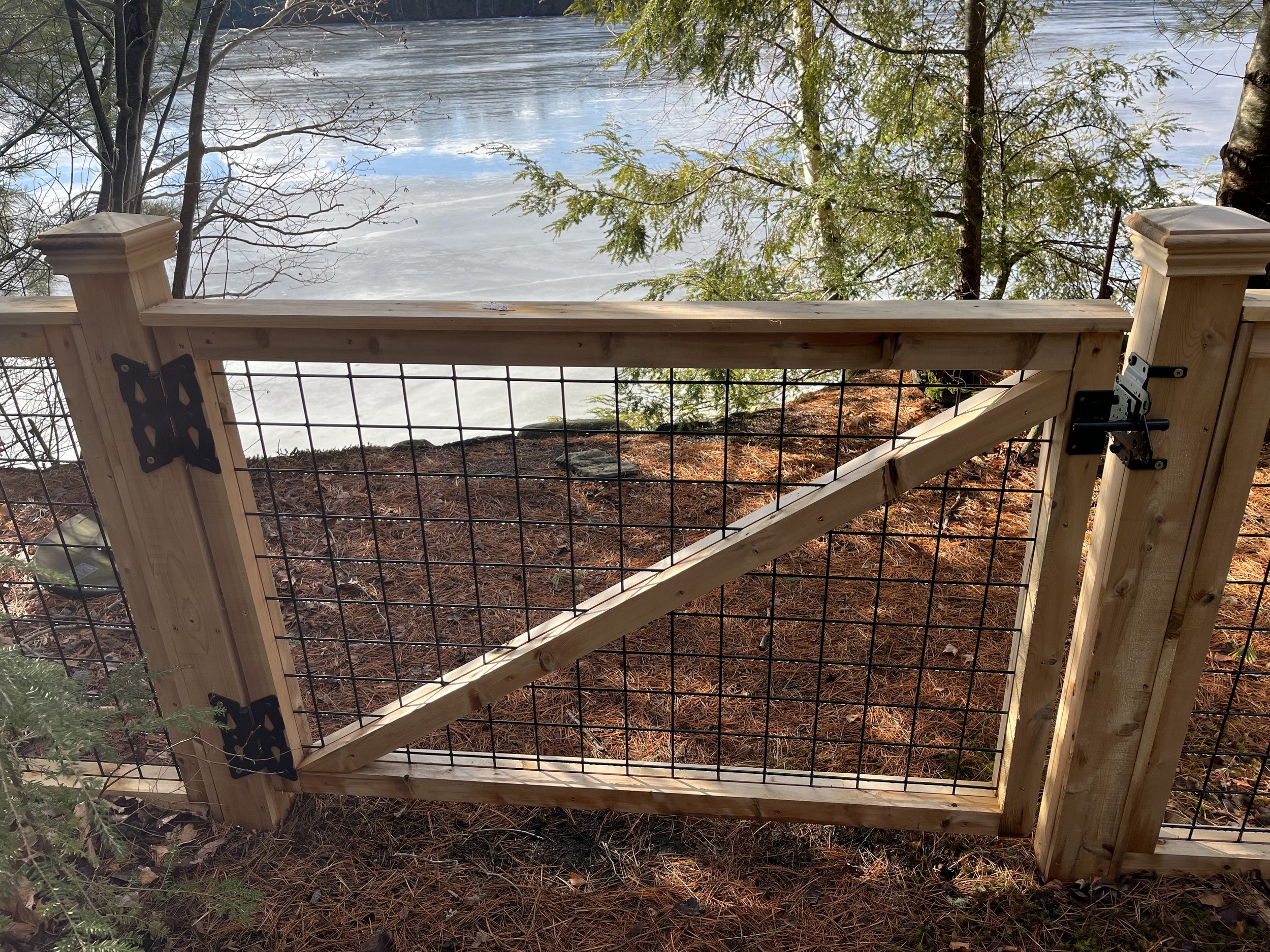 cedar wrapped welded wire walk gate (G24)