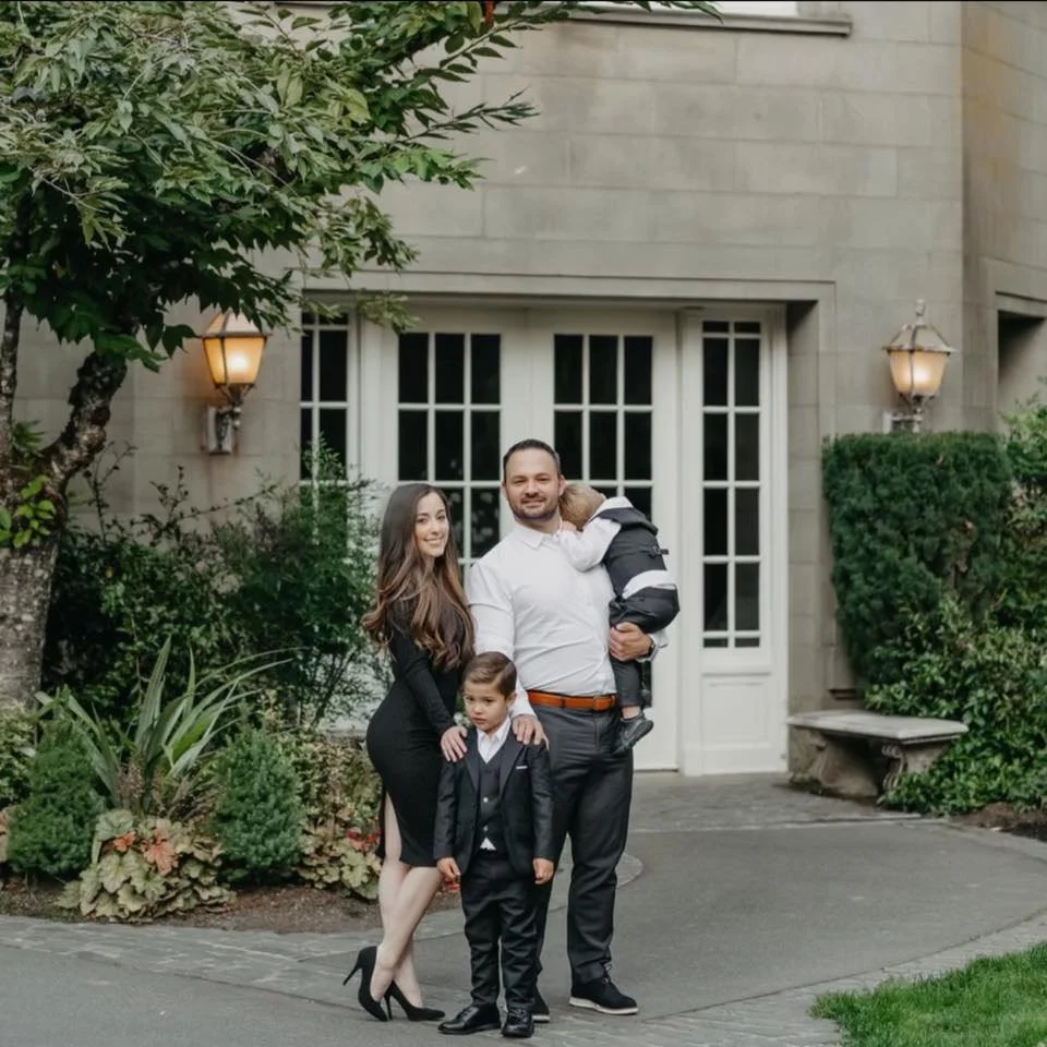 Proud to call Portland home. The Maddux family taking in the sights outside the historic Pittock Mansion.