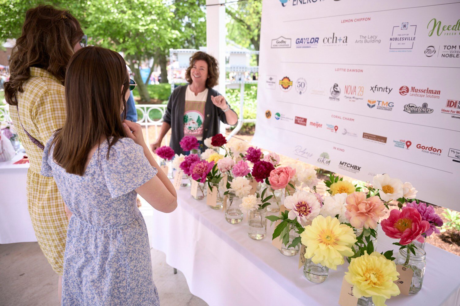 The Indiana Peony Festival, a celebration of our state flower and our vibrant community in downtown Noblesville, is supported by the spirit and dedication of volunteers like you! As a non-profit organization, we lean on the support and enthusiasm of 