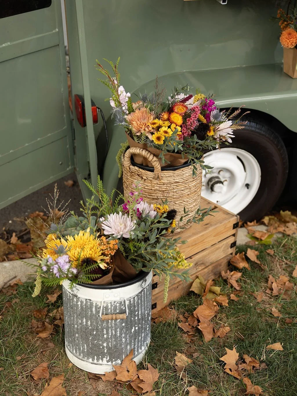 Snaps from yesterday&rsquo;s market🦋🌻🍂 Missed it? Don&rsquo;t worry, we&rsquo;ve got two more this year! Save the date for 10/30 &amp; 12/5🫶🏼

The monthly Noblesville Flower Market series is sponsored by @noblesvilleacehardware603, @keepnoblesvi