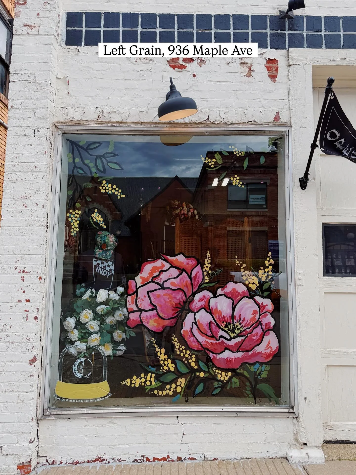 Downtown Noblesville is officially in full BLOOM 🌸

Thanks to our sponsor @hometownwdc, one lucky small business owner will be walking away from Peony Festival Day with a $1,000 cash prize💸

On Friday, our judges hit the square to narrow it down to