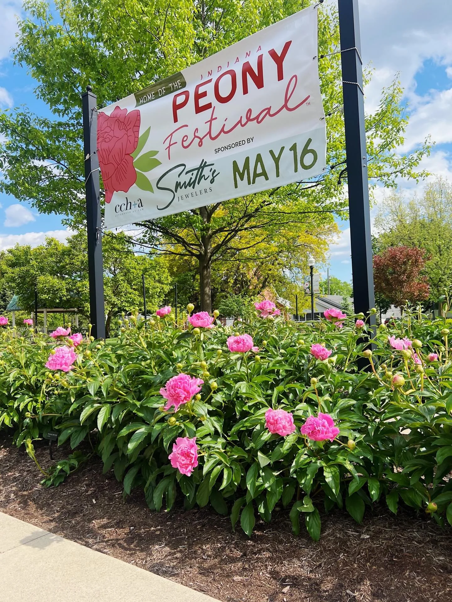 One🌸Week👏🏼Countdown💐

Stay tuned for vendor, parking &amp; shuttle maps, FAQs, and all the final important peony details headed your way this week!