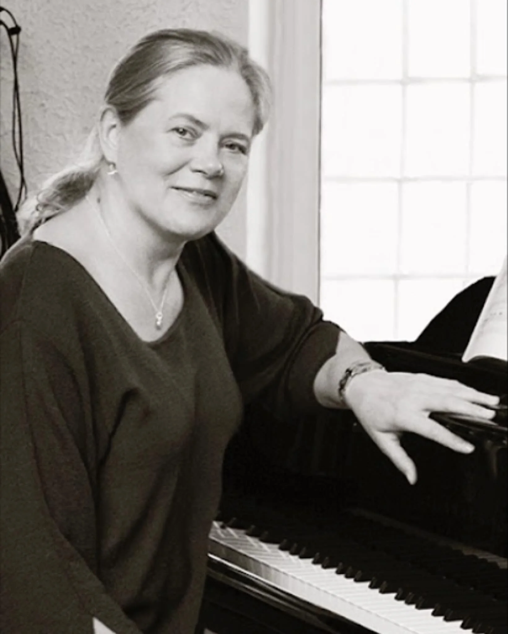 The Lied world lost a great soul this week. 
@kristin_okerlund was the first female pianist hired by the @wienerstaatsoper in 1993. 
Her presence in the house— not only through her profound technical abilities and deep musicality, but also fo