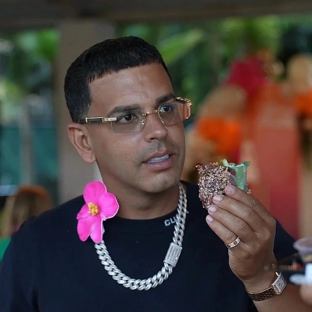 El Patron x Los Rollitos Thbnl.jpg