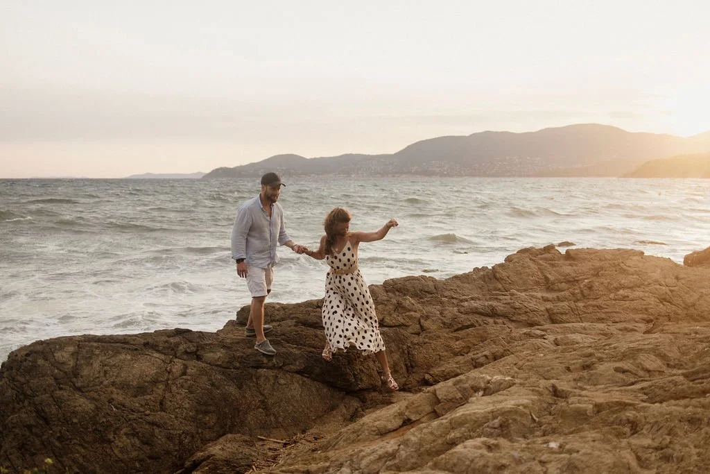 Séance famille sur la plage à Cavalaire (sud de la France)