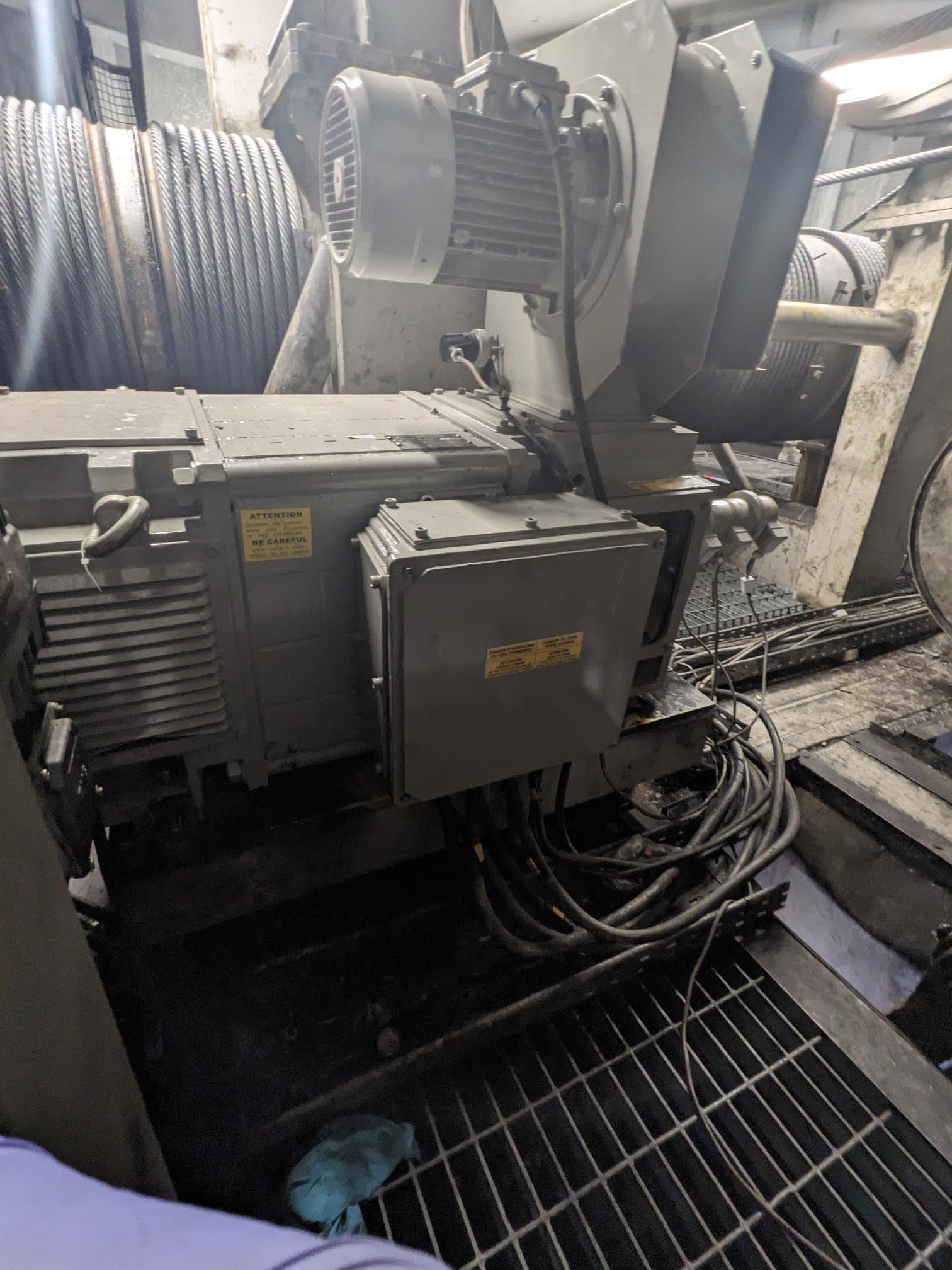 New DC Hoist motor in position