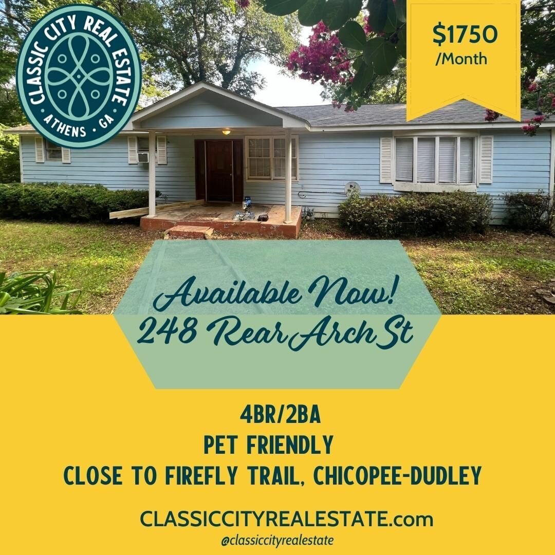 Very spacious 4 bedroom, 2 bathroom house in the Chicopee-Dudley area. 1 mile to Downtown &amp; UGA campus, 1/2 Mile to Firefly Trail, 1/2 Mile to the 10 Loop that brings you to shopping and grocery. 4 bedrooms, one of which is a large master with wa